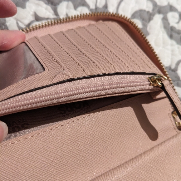 Michael Kors matching purse and wallet - Picture 15 of 15